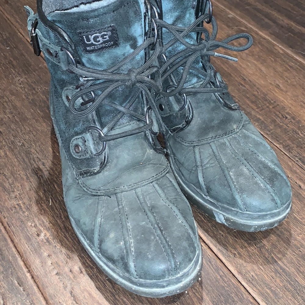Ugg Cecil Boot